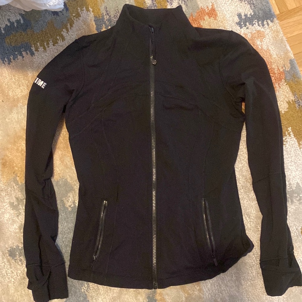 Lululemon black lightweight jacket